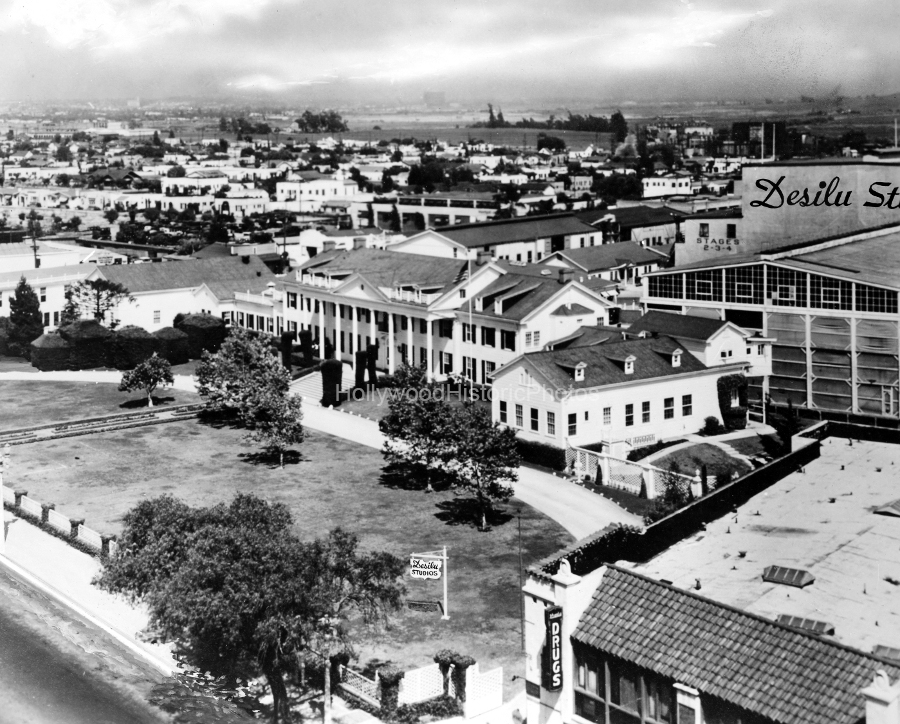 Culver City 1958 Desilu Studios Aerial view in Culver City wm.jpg